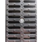 Alacsony kültéri folyóka 1 m-es műanyag ráccsal